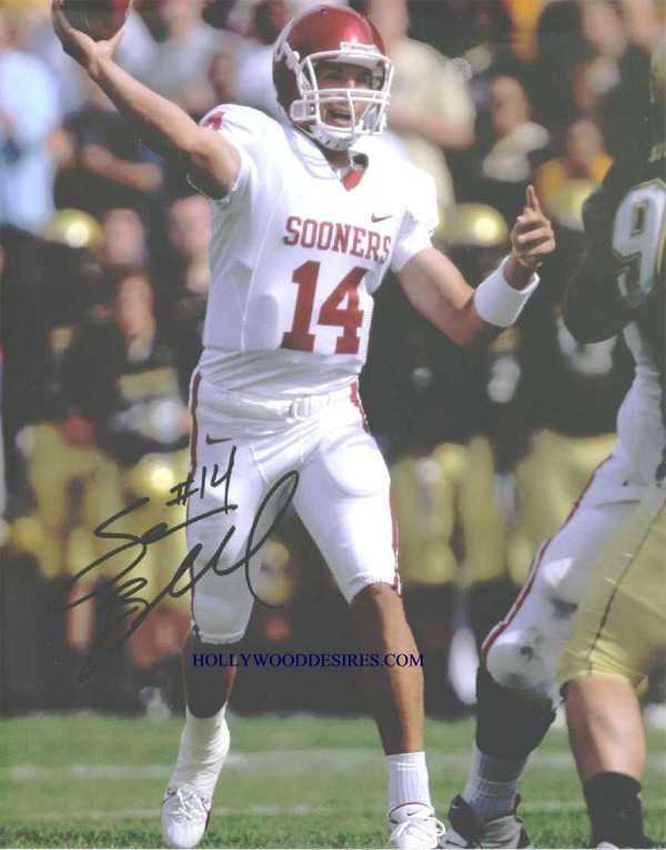 SAM BRADFORD SIGNED AUTOGRAPHED 8x10 PHOTO OKLAHOMA HEISMAN QUARTERBACK