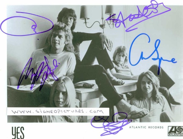 YES GROUP SIGNED 8x10 PHOTO