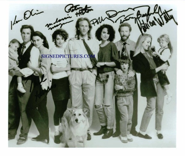 THIRTY SOMETHING CAST SIGNED 8x10 PHOTO