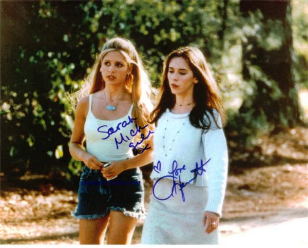 SARAH MICHELLE GELLAR AND JENNIFER LOVE HEWITT SIGNED 8x10 PHOTO