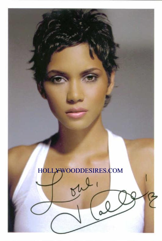 HALLE BERRY SIGNED 6x9 PHOTO